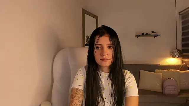 yenny garcia online show from February 2, 6:29 pm