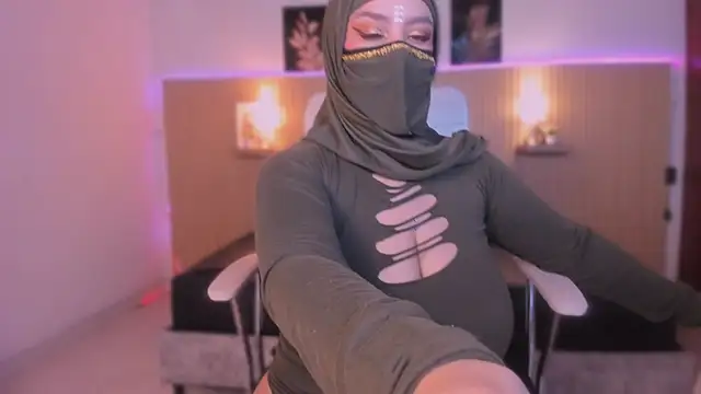 hana falak online show from April 12, 1:47 pm