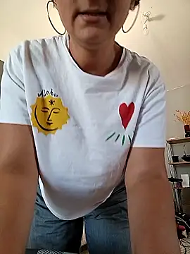 Nell-X online show from September 29, 11:37 am