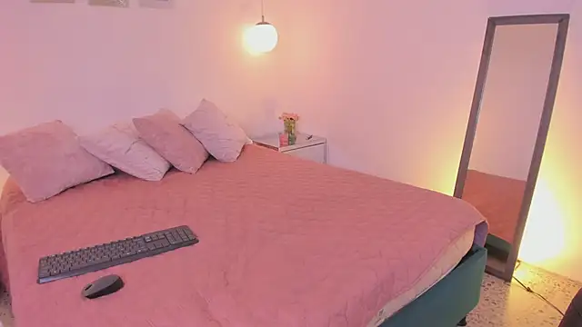 ibella7 online show from March 28, 7:46 pm