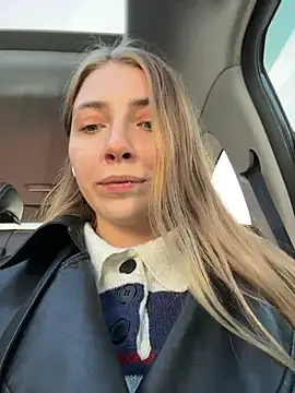 Sunny   Bunny online show from October 3, 8:19 am