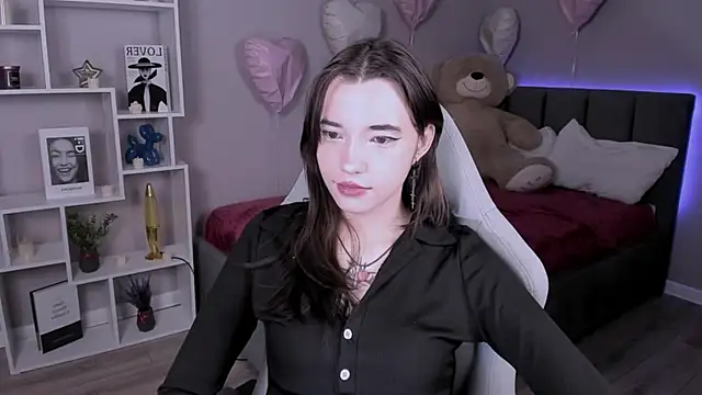 as1an girlfriend online show from March 20, 3:00 am