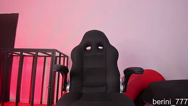 AmberiniHoffman online show from March 6, 12:22 pm