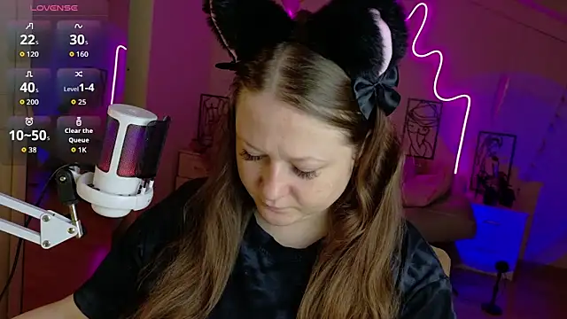 LizzyShine online show from October 14, 4:09 pm