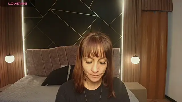 NatashaMason  online show from June 16, 7:15 pm