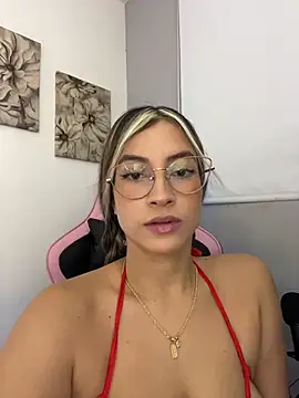 Issabela G1 online show from April 5, 2:54 am