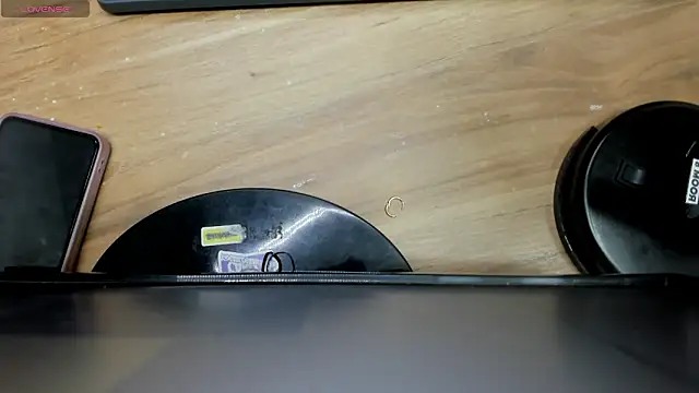 Helen russo online show from April 11, 6:00 pm