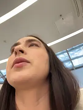 Holly Play online show from February 11, 12:17 pm