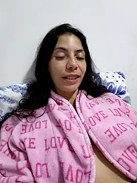 Rainha Travessa online show from November 22, 4:15 am