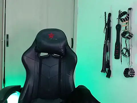 Alisson Beckett online show from October 20, 5:16 pm