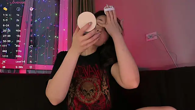 MonicaRocket online show from December 4, 1:24 pm