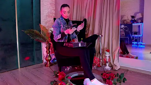 FeetVibe online show from April 16, 4:02 am