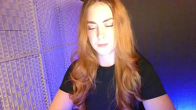 KayleyxEmily online show from February 21, 9:04 pm