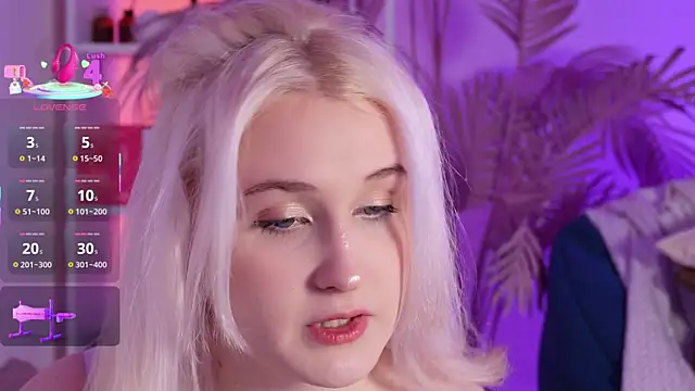 tiffannyjons online show from December 3, 6:54 pm