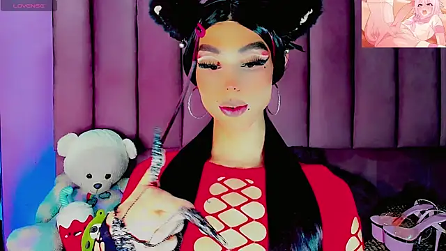 dollswit01 online show from May 2, 1:20 am