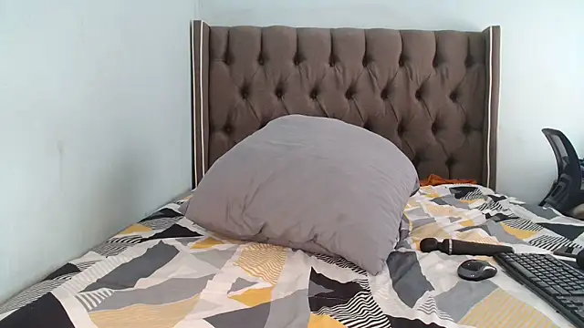 CHOCKYCHOCX2 online show from November 20, 12:28 pm