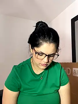 kimberlyhills1 online show from October 21, 7:51 pm