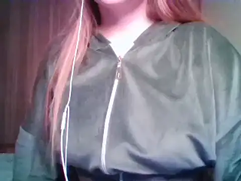 Evasapples online show from September 29, 5:29 pm