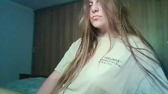 Evasapples online show from November 15, 10:11 pm