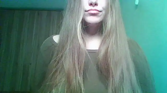 Evasapples online show from March 14, 11:50 pm