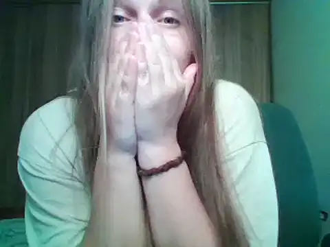 Evasapples online show from October 23, 9:54 pm