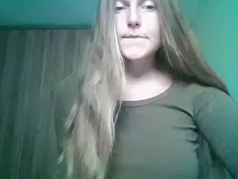 Evasapples online show from September 18, 7:45 pm