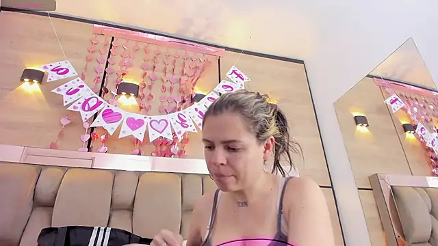 dorothy vegga online show from February 12, 4:03 am