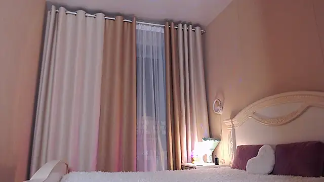 Avylew online show from November 30, 9:52 pm