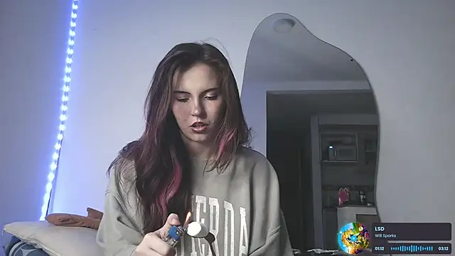 cherrybom969 online show from September 30, 6:41 am