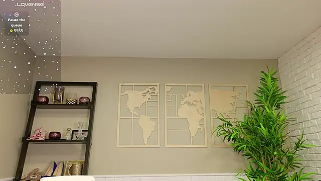 LadyLeea online show from November 10, 4:29 am