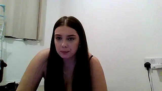 Krystal Tx online show from April 4, 7:13 pm