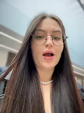 meow girl online show from March 31, 10:48 am