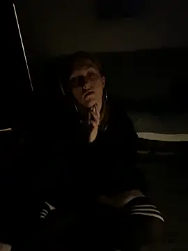 Stoner BarbieXX online show from April 21, 8:05 pm