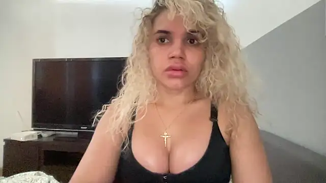 brithneysquirt online show from February 28, 9:20 am