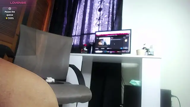 marilynetthan online show from October 20, 1:58 pm