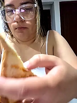 shantal smith9 online show from April 5, 1:37 am