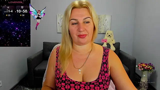 Lili Crossi online show from September 15, 5:27 am