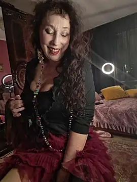 GypsyEsmeralda online show from March 4, 4:35 pm