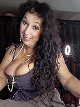 GypsyEsmeralda online show from October 11, 7:13 am