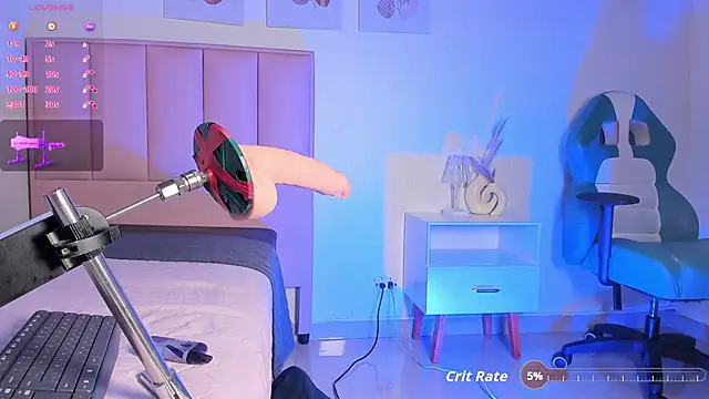 Missslunaa online show from November 20, 7:26 pm