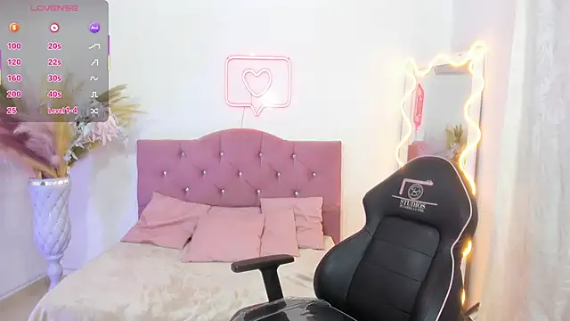 kendra tay online show from November 28, 3:31 am