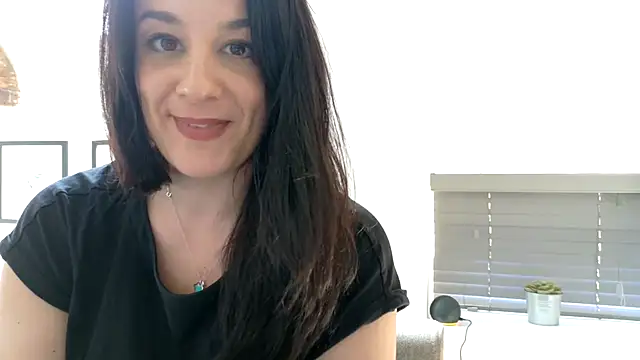 yourcassiexo online show from April 23, 12:29 pm