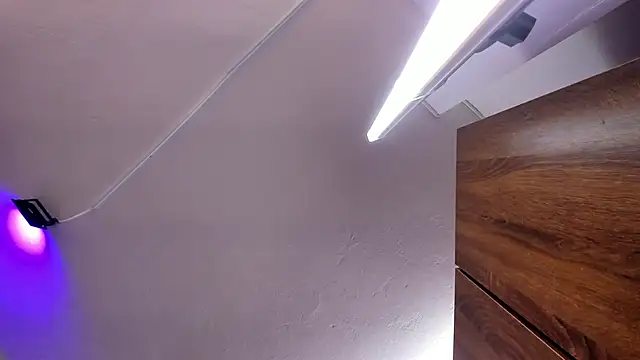 Amy Kiitty  online show from October 4, 1:06 pm