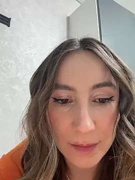 viviandaimond1 online show from March 3, 4:35 pm