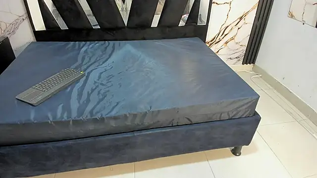 KarinaSimonz online show from November 12, 8:18 pm