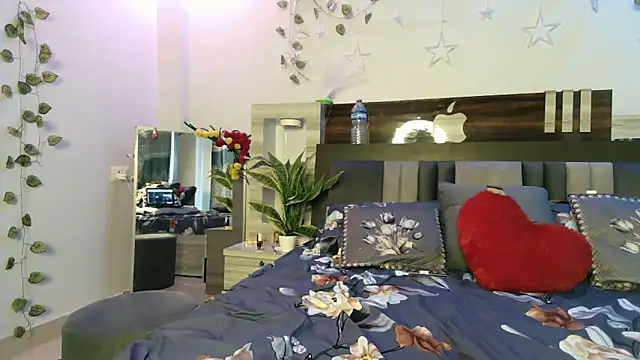 beautiful bellaa online show from March 4, 2:51 am