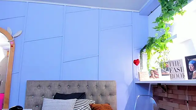 nathalie rossel online show from October 30, 8:10 pm