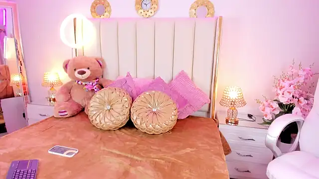 evangelin ts online show from September 18, 2:04 pm