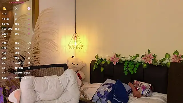 Hannah williams1 online show from September 24, 9:25 pm