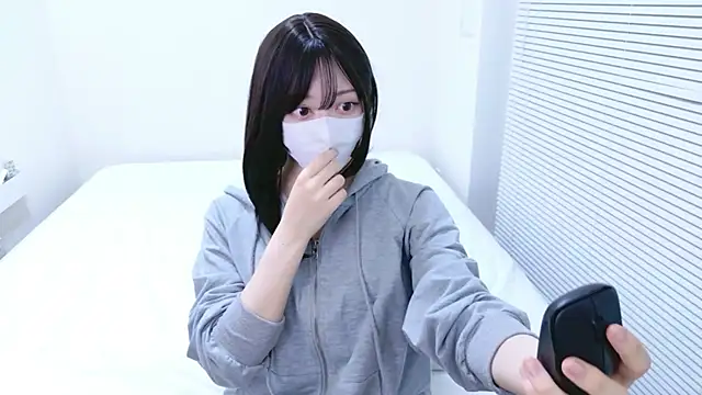 Yurie  online show from October 20, 1:25 pm